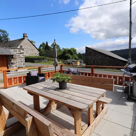 Feriehus Gite Cosy A Laveissiere, Cheminee, Proche Parc Volcans D'auvergne - Fr-1-742-601 *